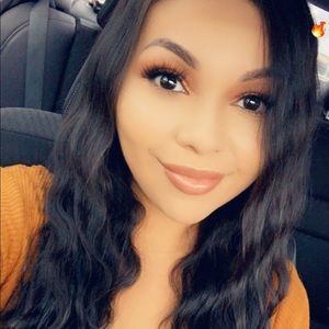 Meet your Posher, Leilani